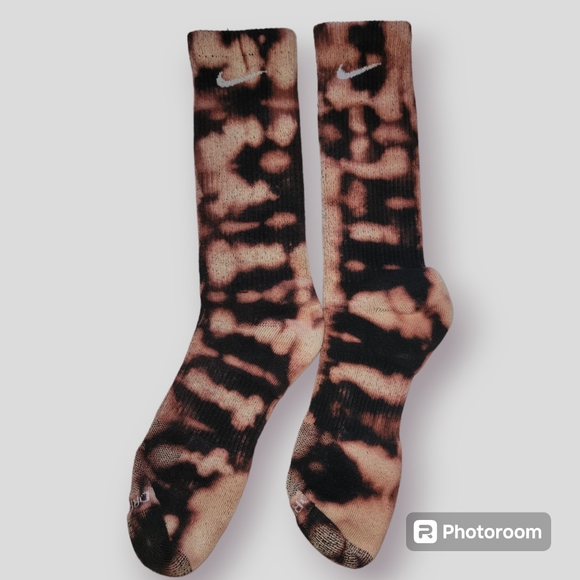 Bleached nike socks - Picture 2 of 2